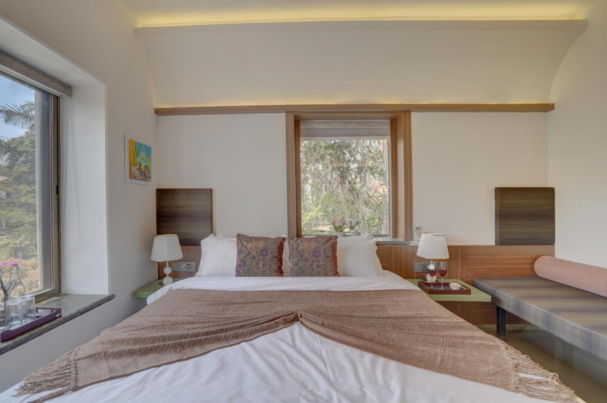 Alaya Adarsh Elegant 3-bhk With Private Pool Villa Lonavala