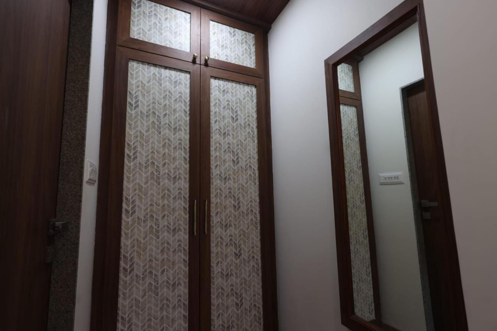 Twilight Ll Grand 4bhk Lawn Ll Cook Available Lonavala