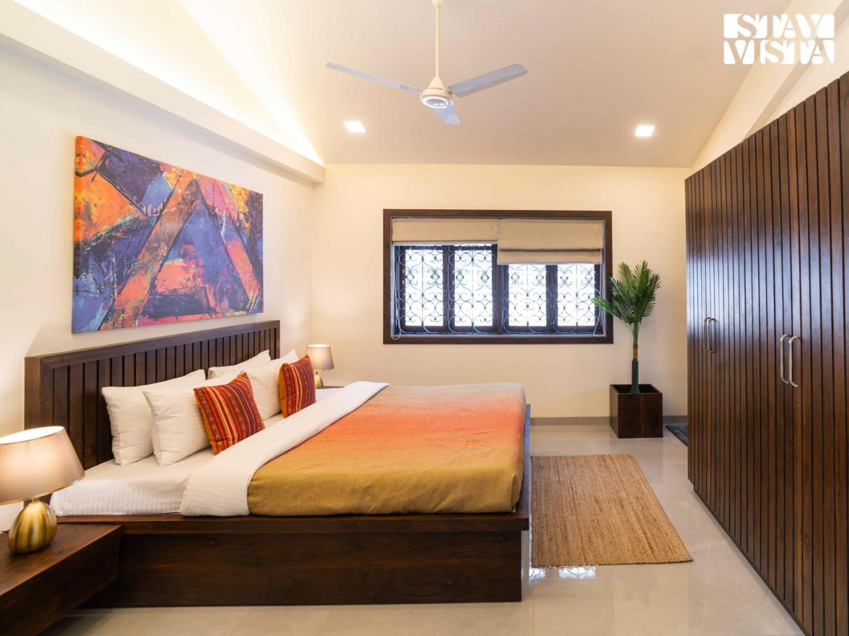 Stayvista At Tesoro With Outdoor Pool, Wifi Lonavala