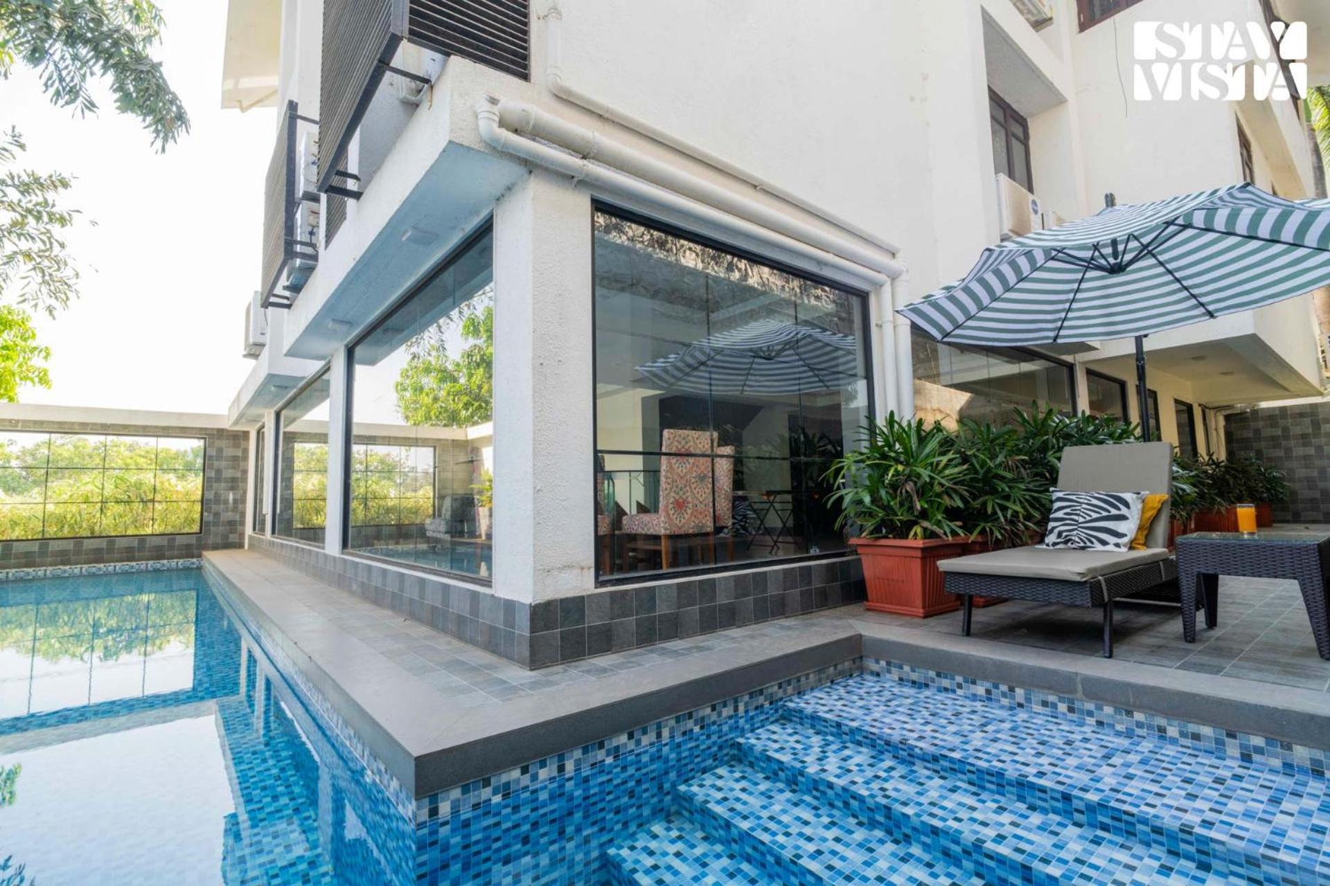 Stayvista At Tesoro With Outdoor Pool, Wifi Villa