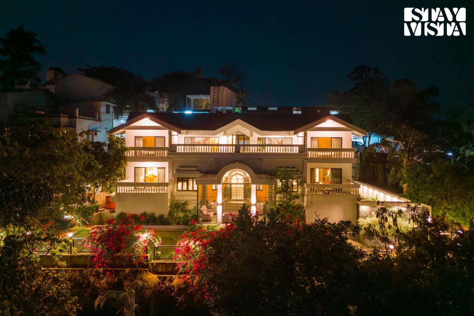 Villa Stayvista At Tesoro With Outdoor Pool, Wifi *