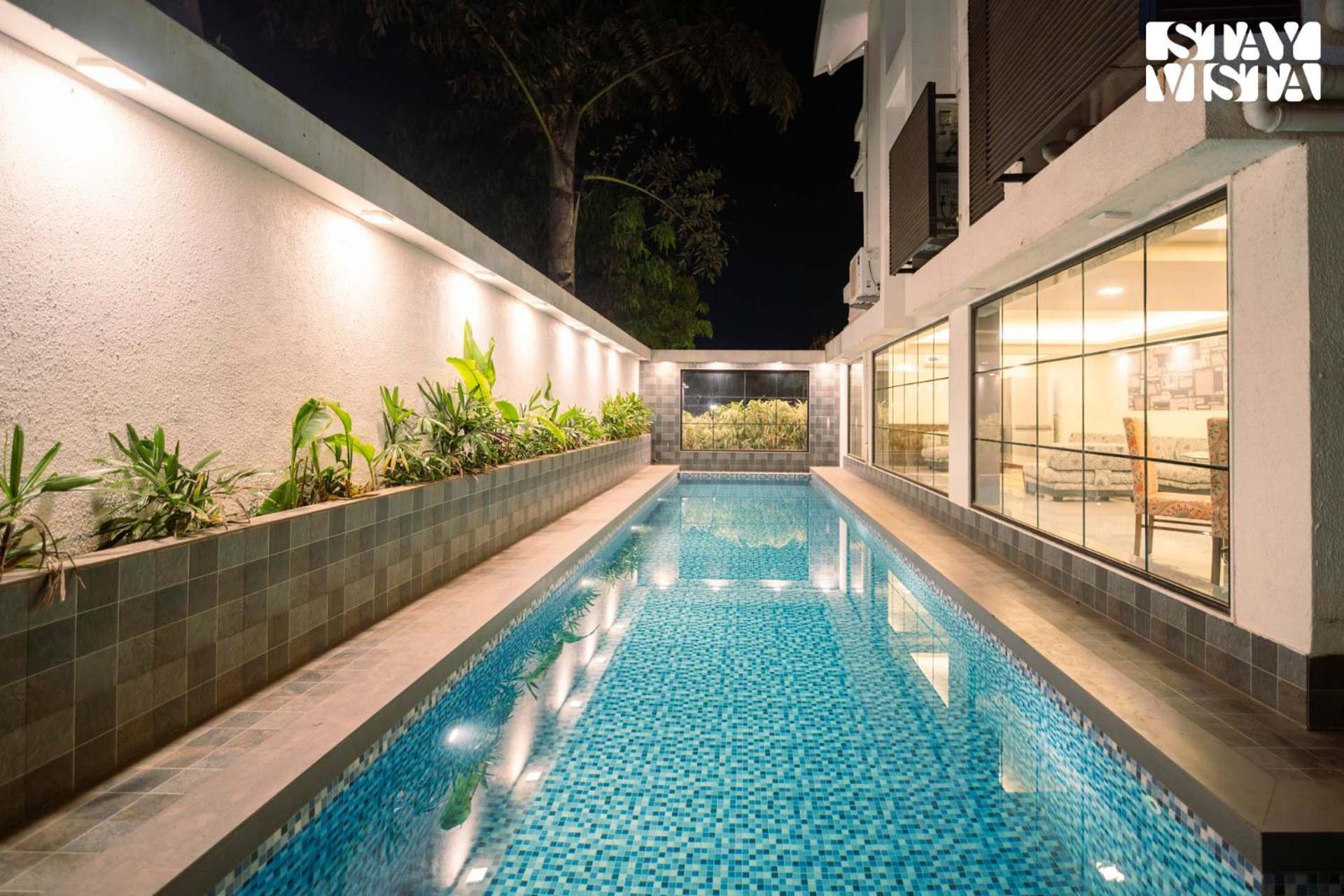 Stayvista At Tesoro With Outdoor Pool, Wifi Villa