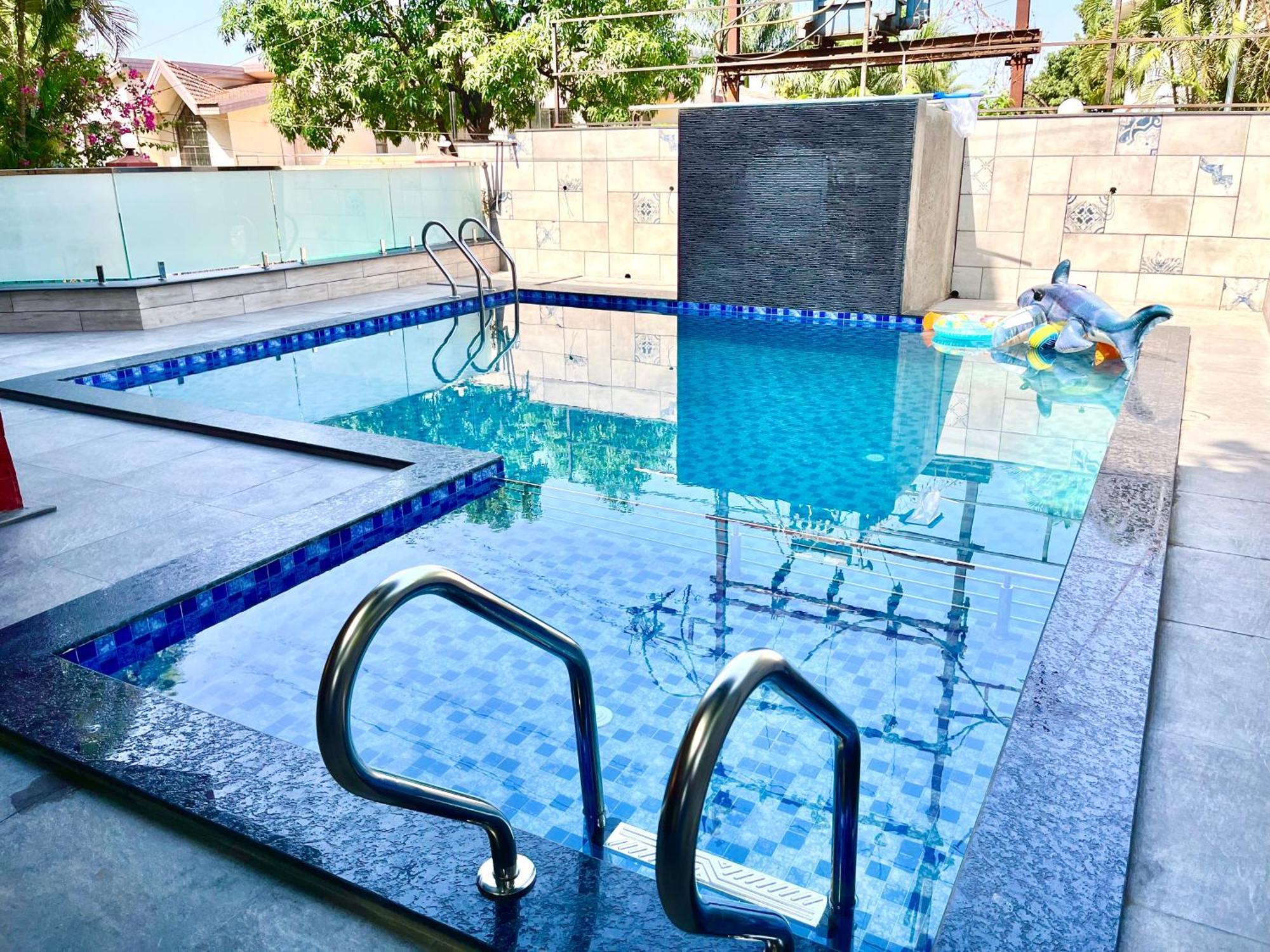 Girivihar Club - Pure Veg Resort