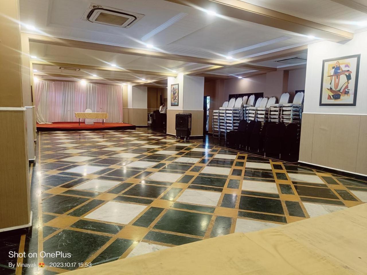 Hotel Aron & 4*