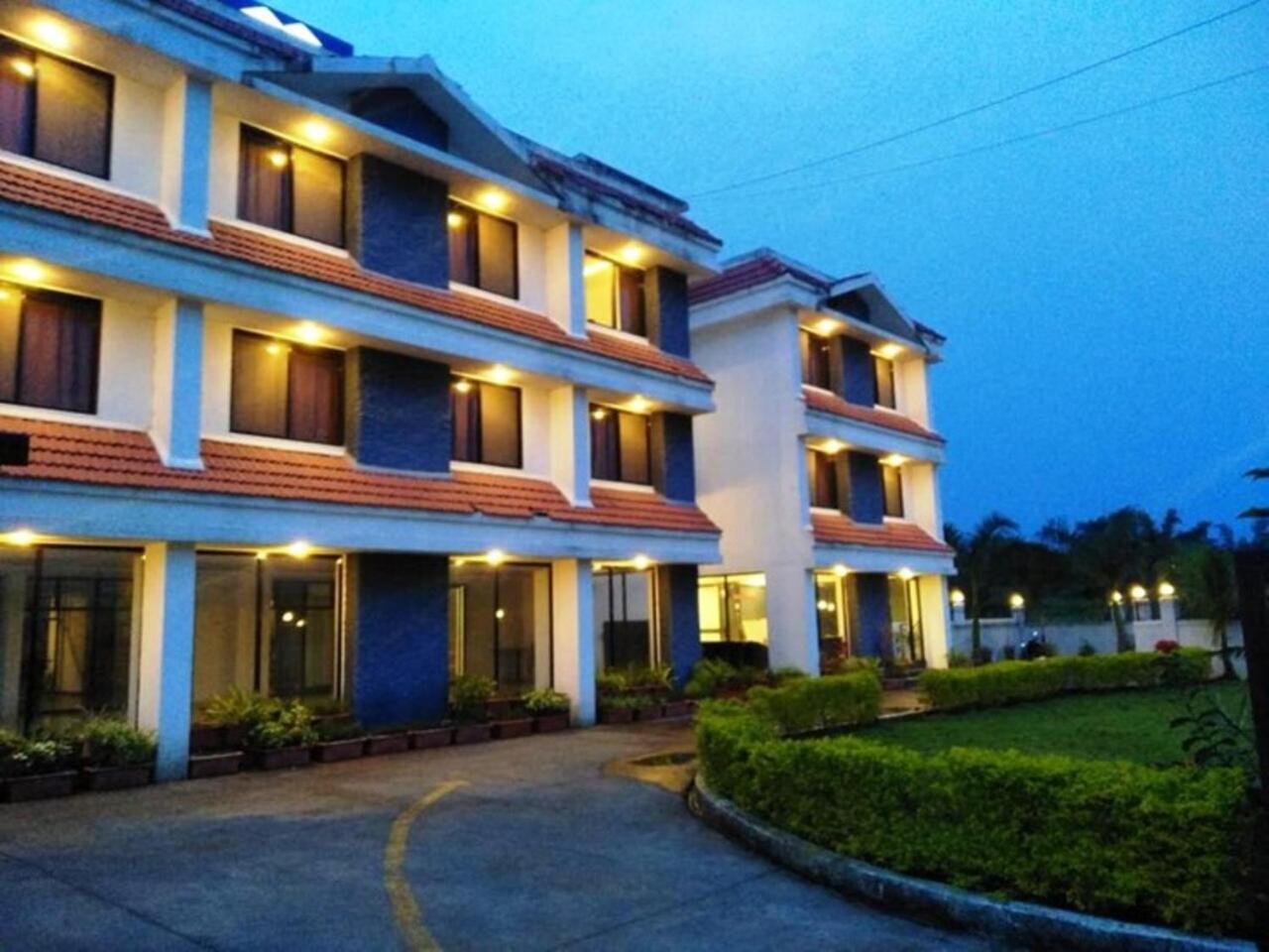 Hotel Casa Fedora Lonavala