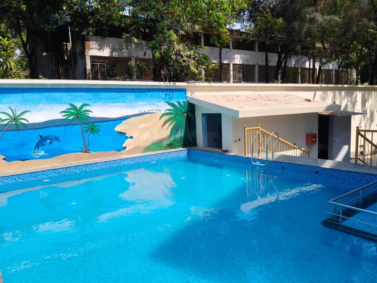 Hotel Vantage Point & 3*