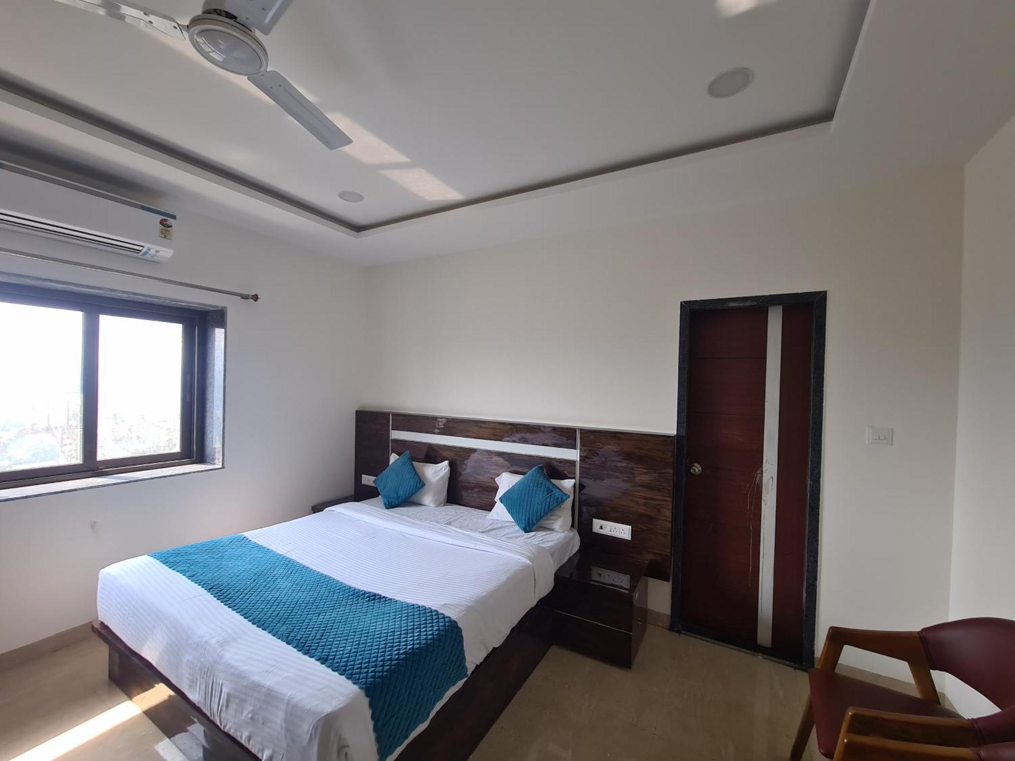 Hill View By Bil Hotel 3*