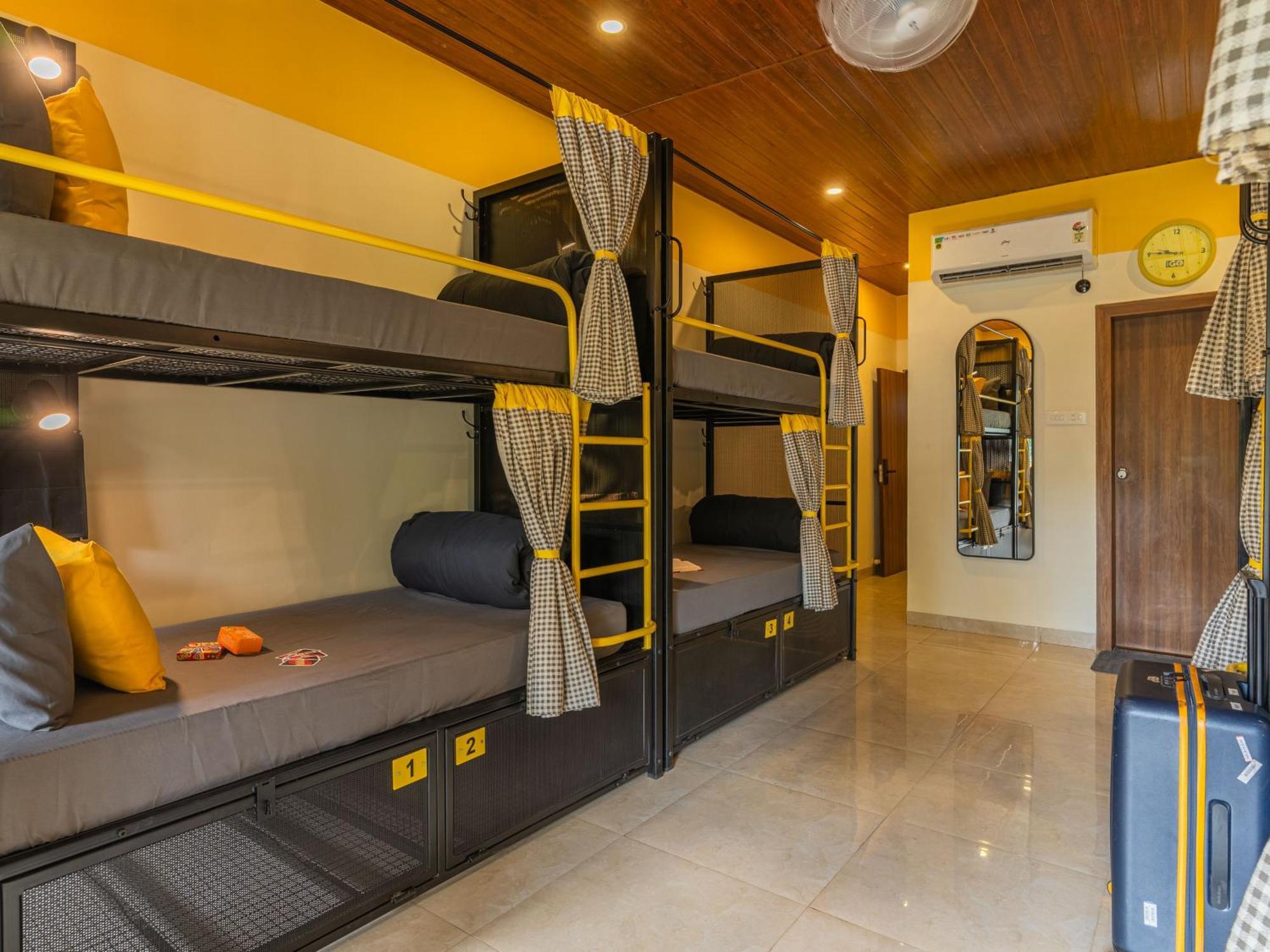 Hostel The Lonavala, Centre Lonavala