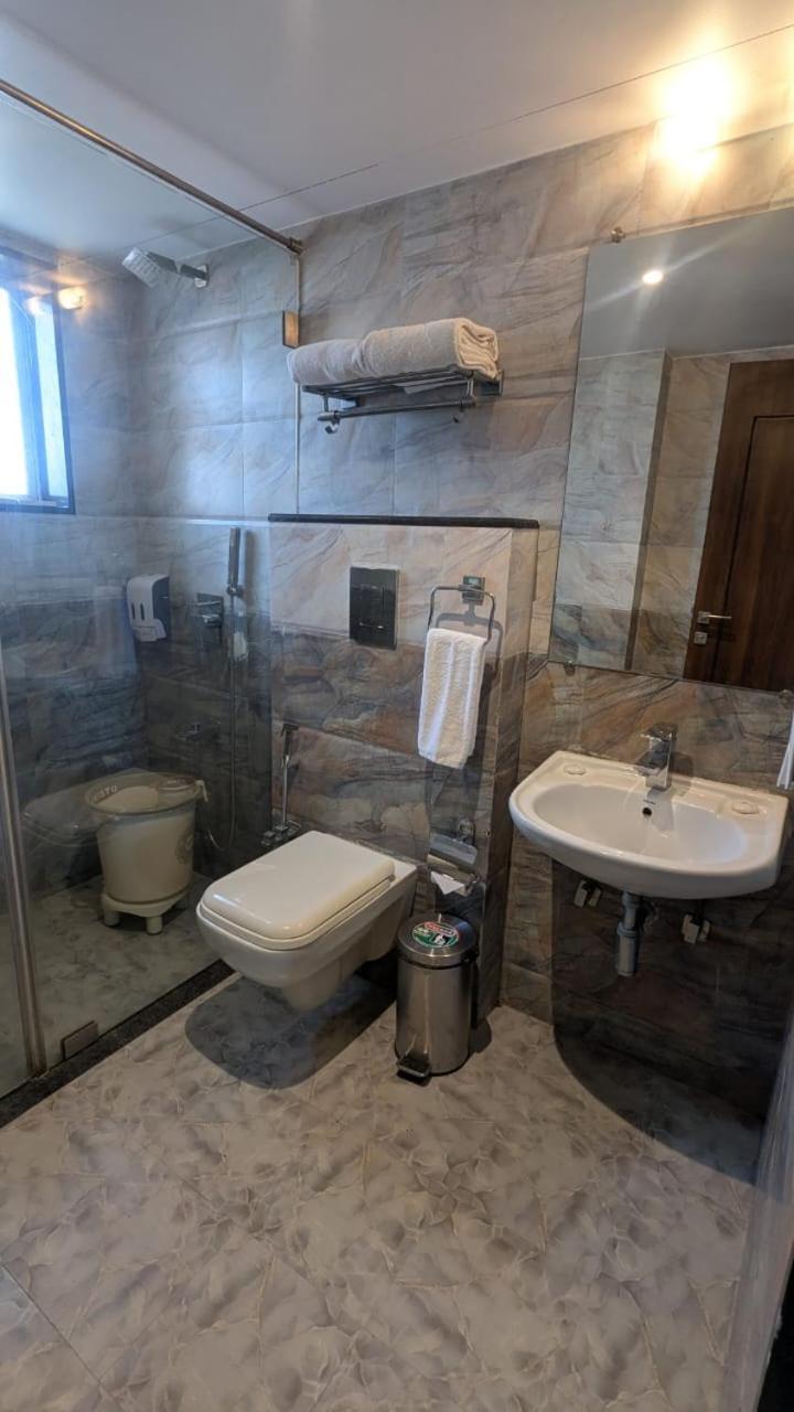 Aveda Diwatel Hotel