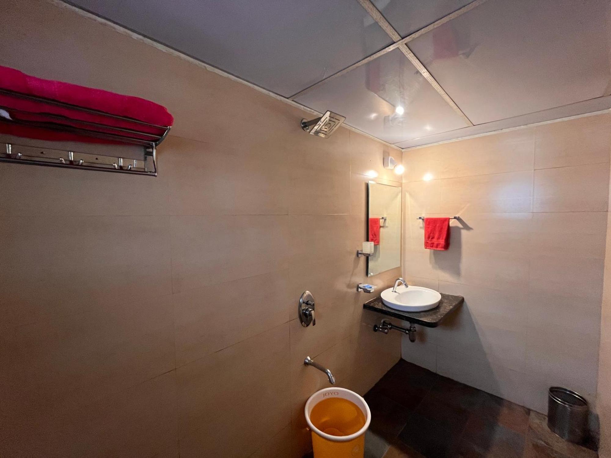 Holiday home Royal 1 - 2bhk With Pvt Swimming Pool *