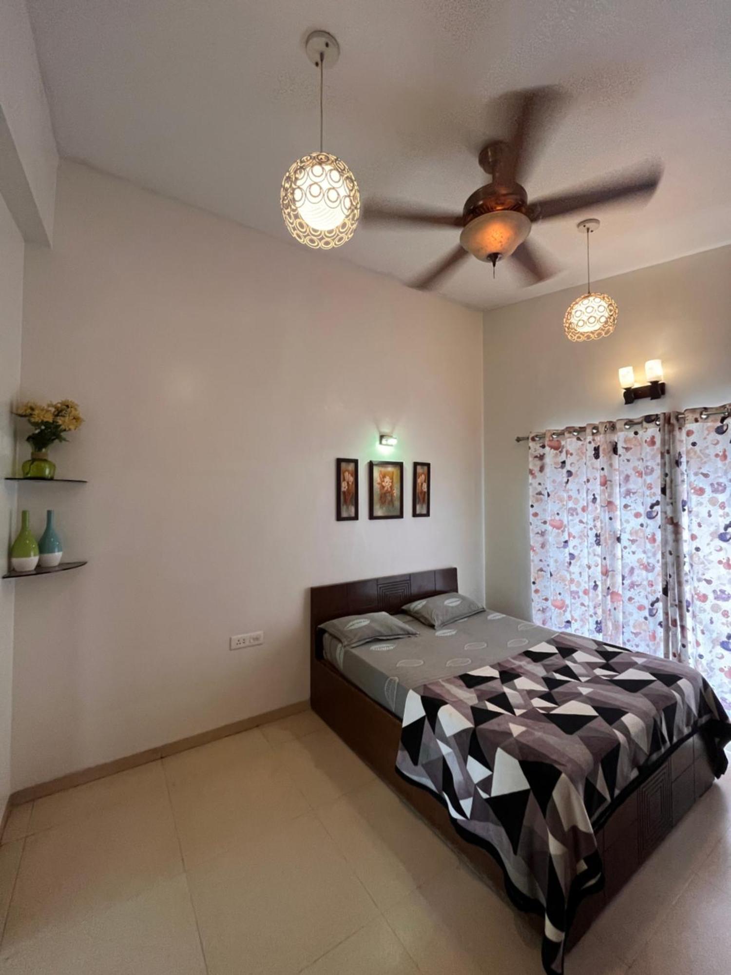 Holiday home Royal 1 - 2bhk With Pvt Swimming Pool Lonavala