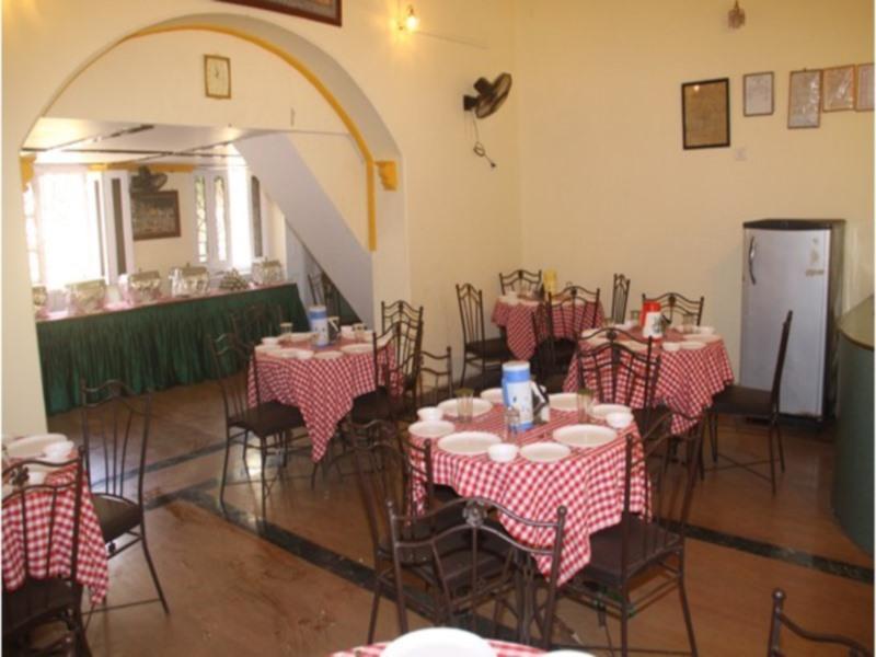 Hotel Fabhotel Royal Park Lonavala