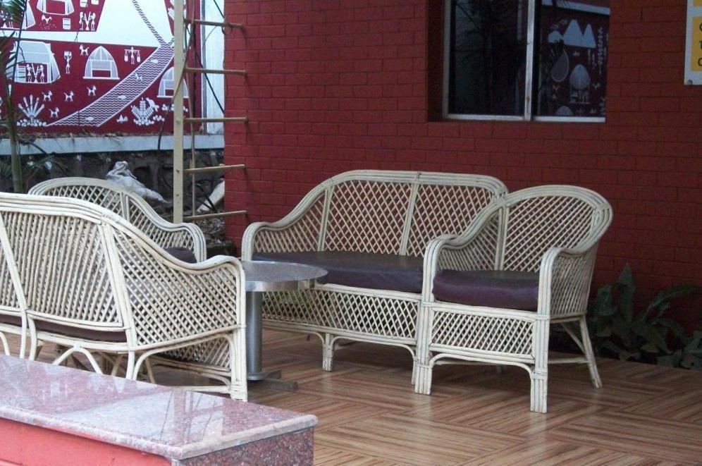 7 Apple 3* Lonavala