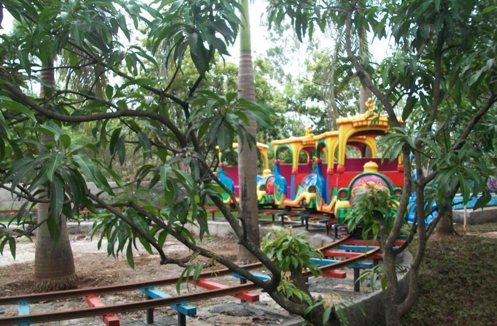 7 Apple Resort Lonavala