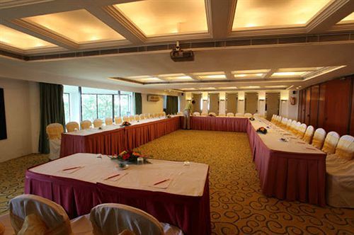 Resort The Dukes Retreat Khandala 5*
