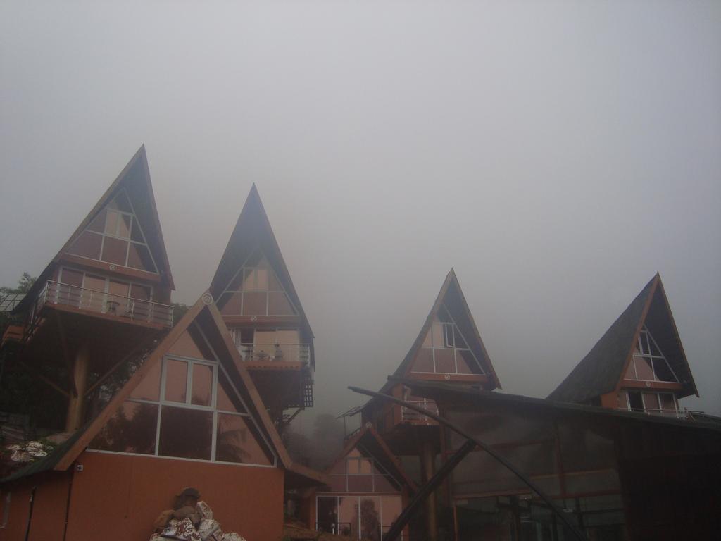 Rumourss Sky & 3* Lonavala