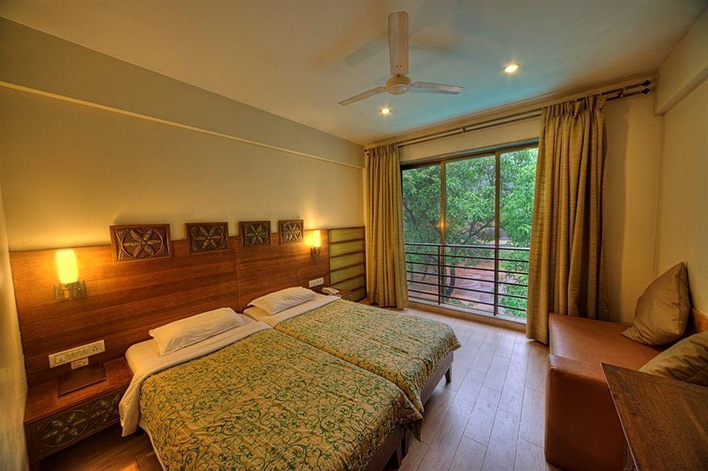 Zaras Khandala Resort