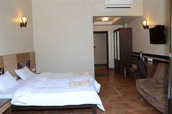 Zaras Khandala 3*