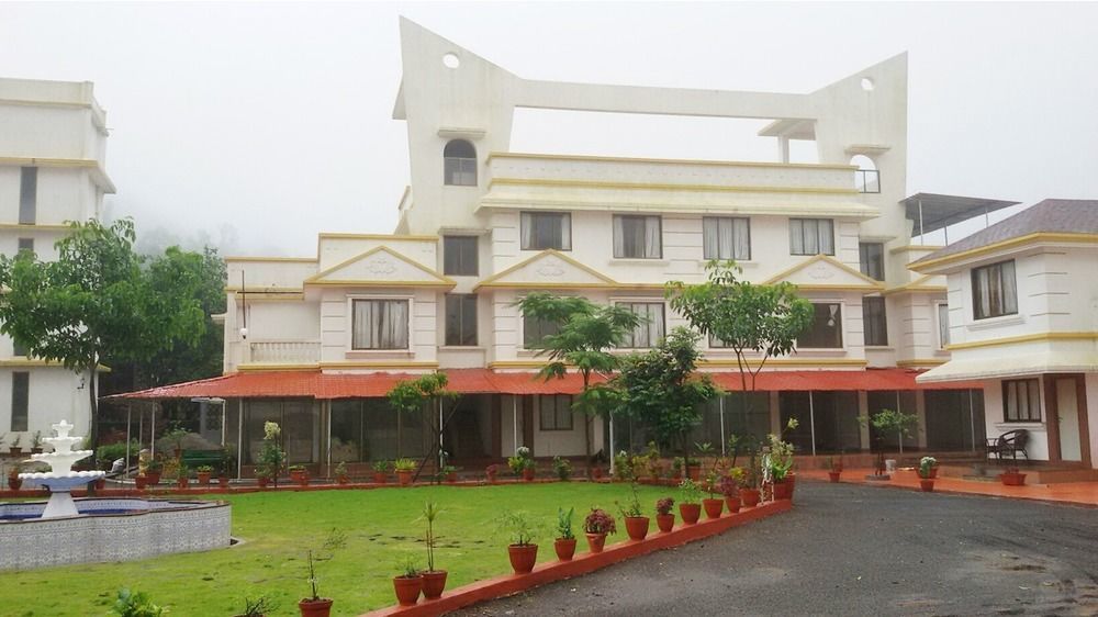 Sereniity 4* Lonavala