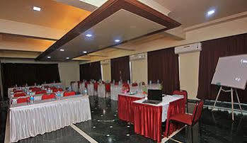 The Metropole 3*