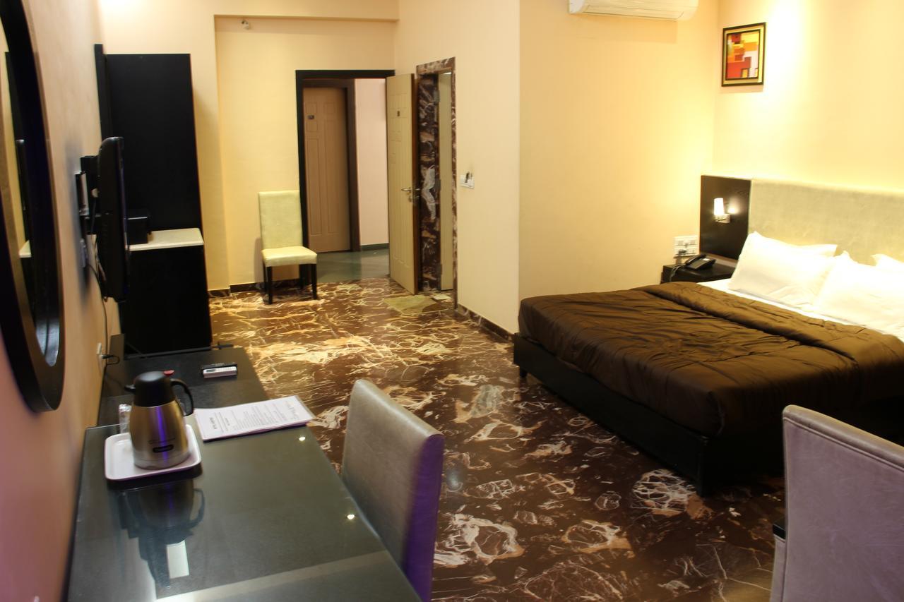 Hotel Aristro 3*