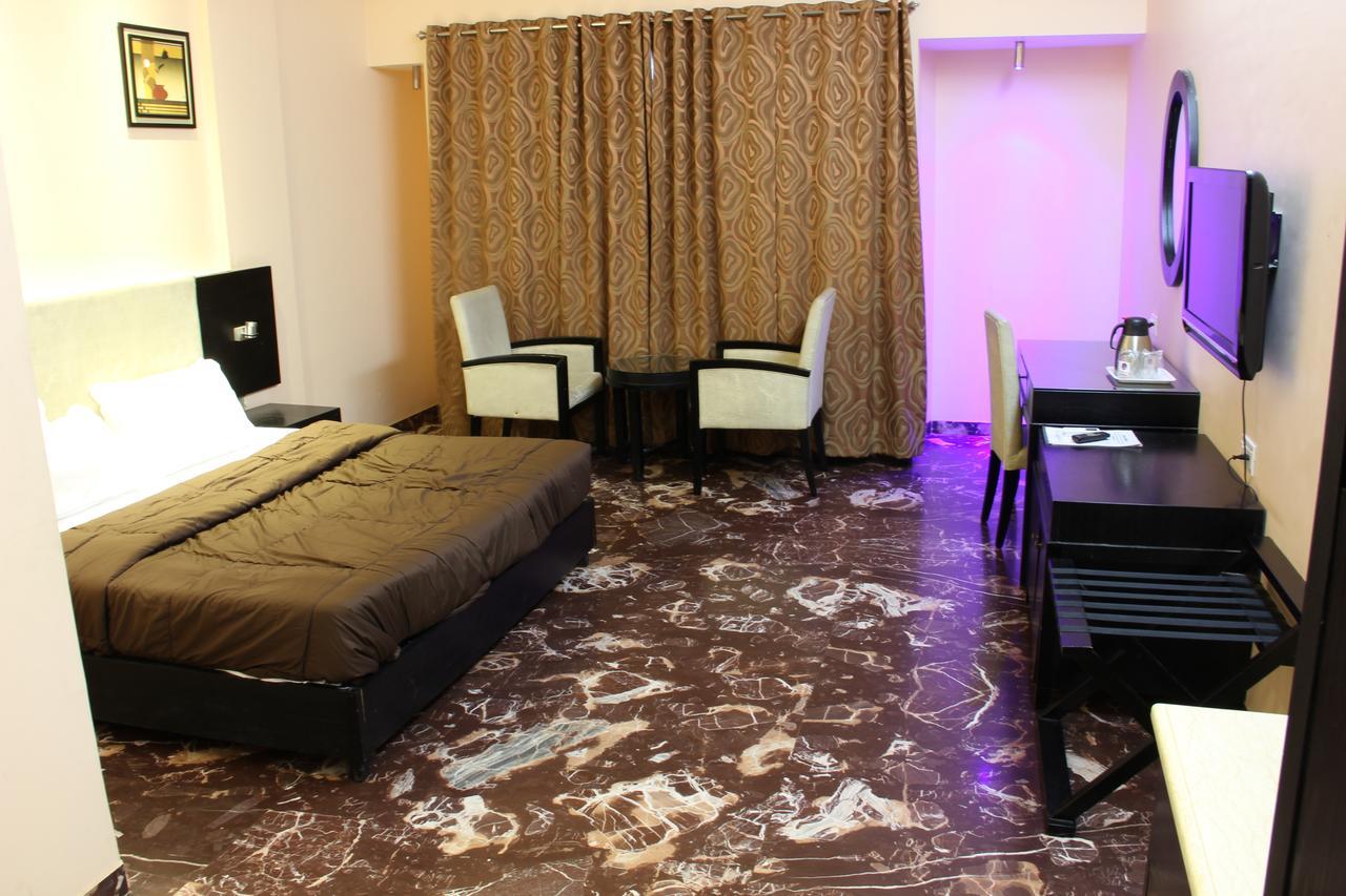 Aristro 3* Lonavala