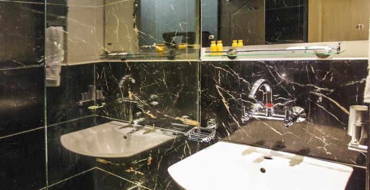 Hotel Aristro 3*
