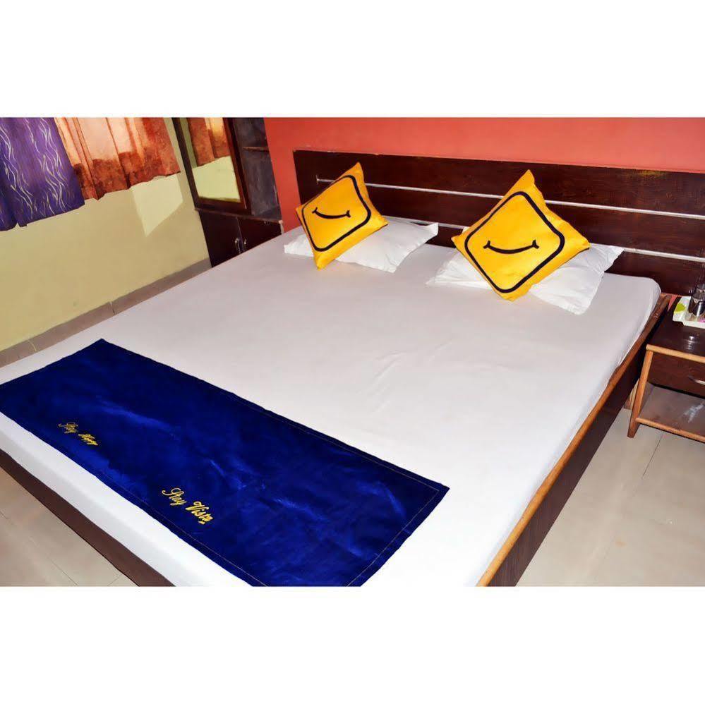 Hotel Vista At Wax Museum 3*