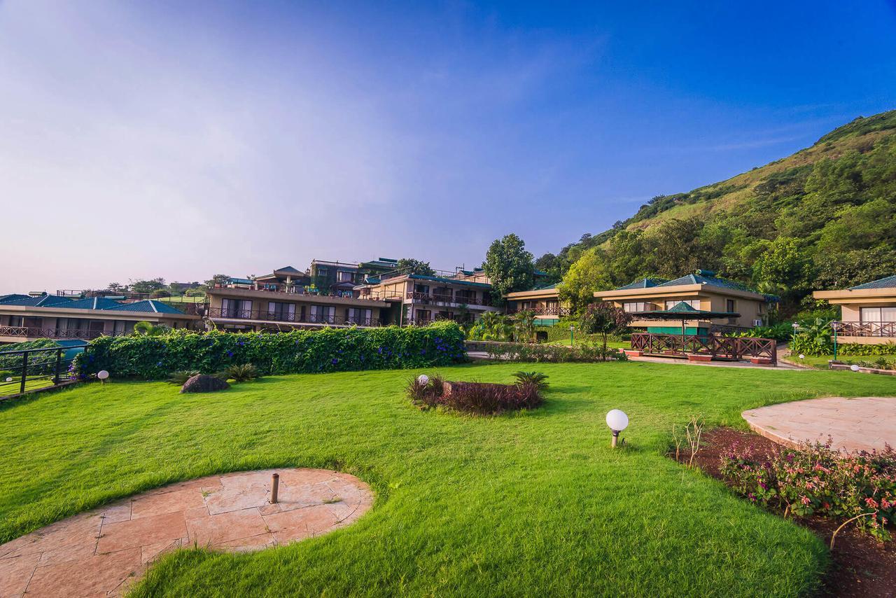 Upper Deck - And Relax At The Highest Peak Resort 4*