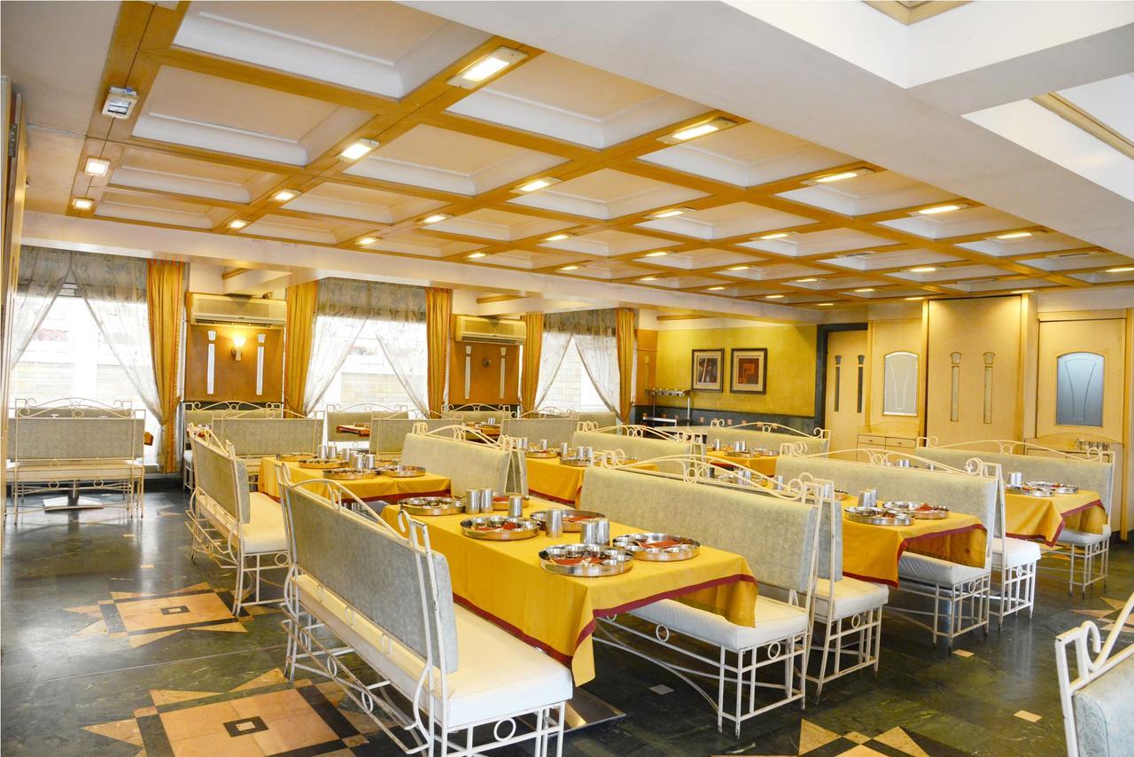 The Adarsh Hotel 3*