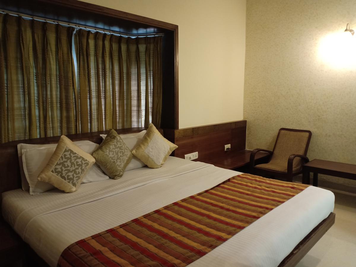 Chandralok Hotel Lonavala