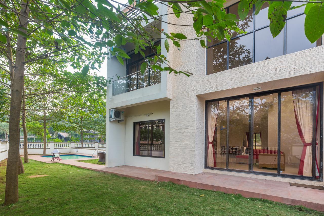 Stayvista's Greenwoods 9 - City-center With Private Pool, Terrace, Lift & Ping-pong Table Lonavala