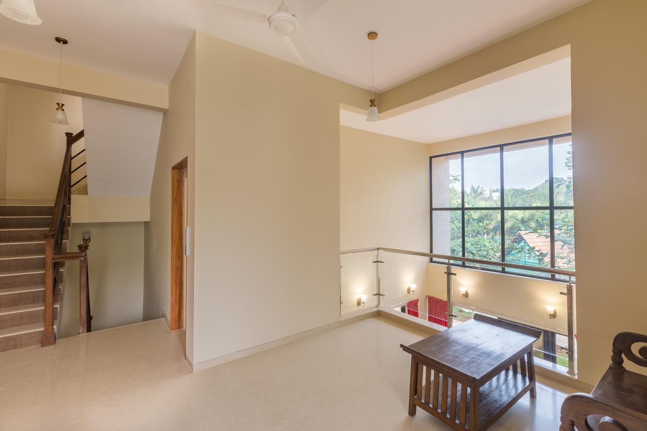 Stayvista's Greenwoods 9 - City-center With Private Pool, Terrace, Lift & Ping-pong Table