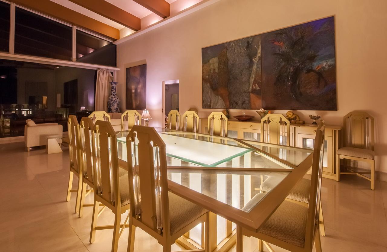 Villa Stayvista's Glass House - With Scenic Lawn And Mountain Views