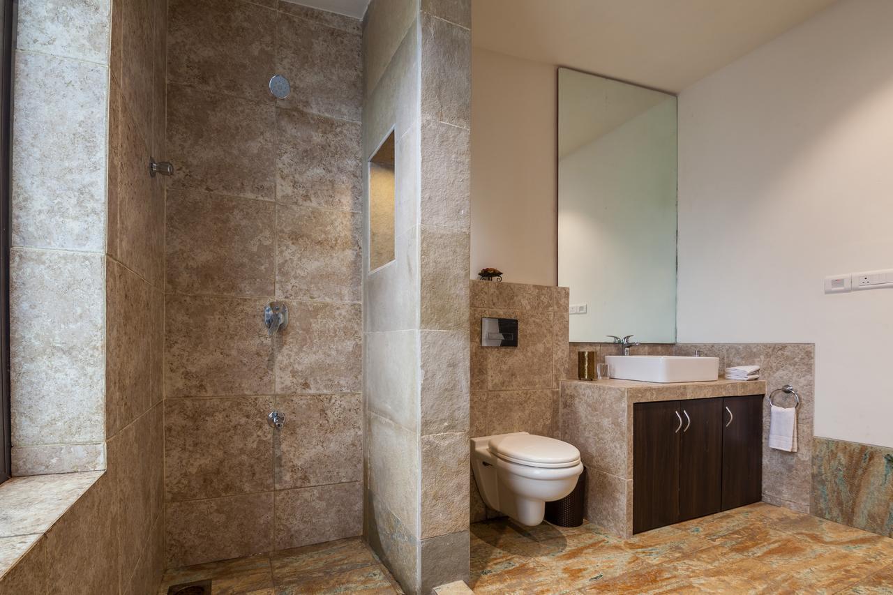 Villa Stayvista's Shivom 8 - A Serene Escape With Views Of The Valley And *
