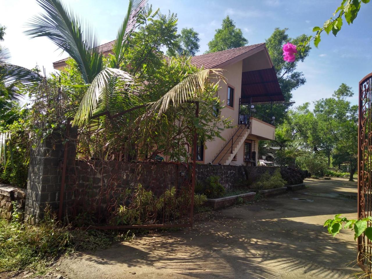 Nest With Private Pool