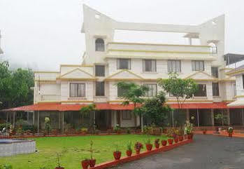 Sereniity 4* Lonavala