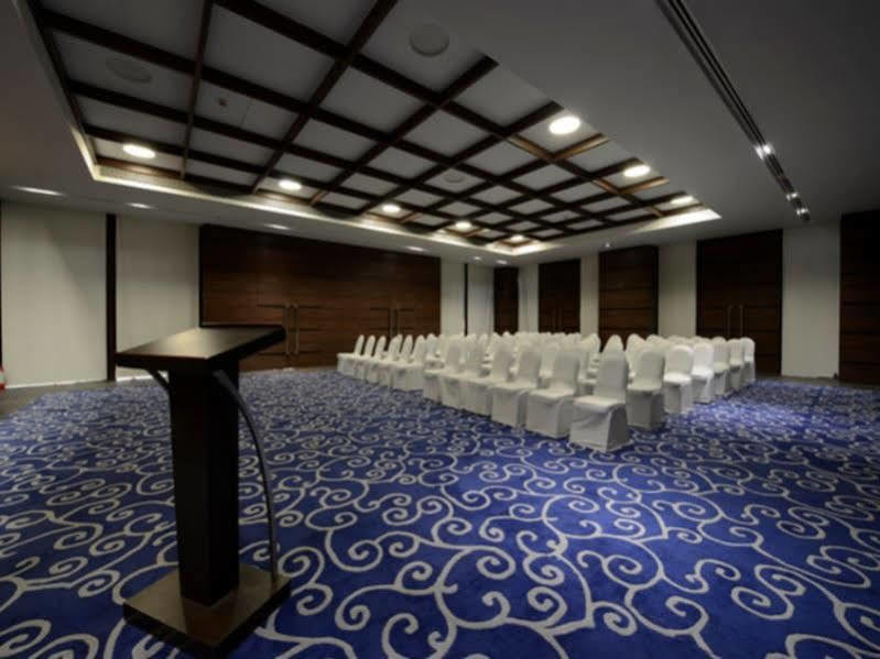 Resort The Dukes Retreat Khandala