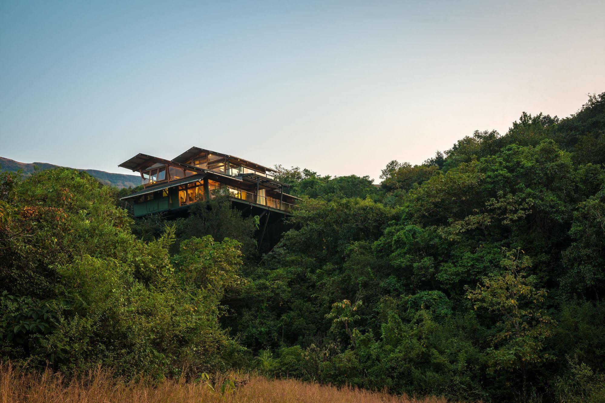 Resort The Machan