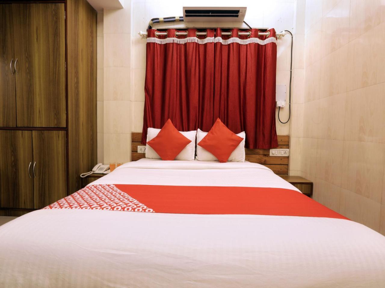 Oyo 11423 Royal Darbar Hotel Lonavala