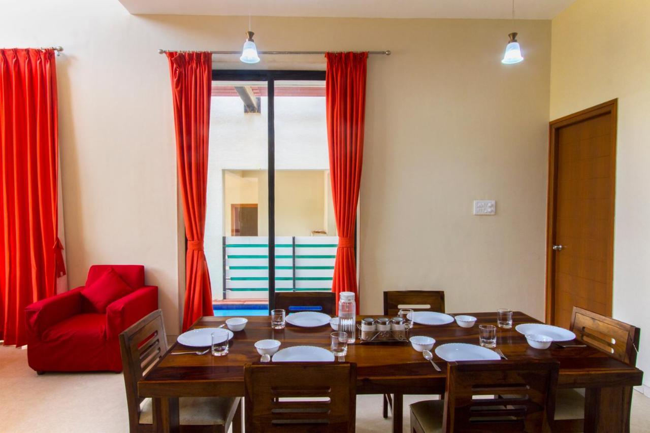 Stayvista's Greenwoods 9 - City-center With Private Pool, Terrace, Lift & Ping-pong Table Villa