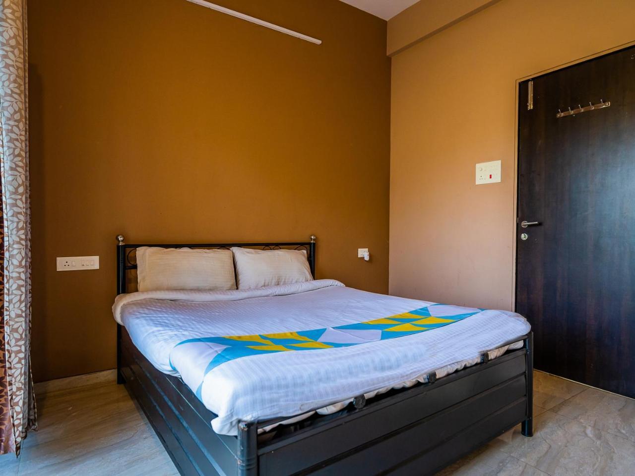 Oyo 18723 Elegant Tungrali Apartment