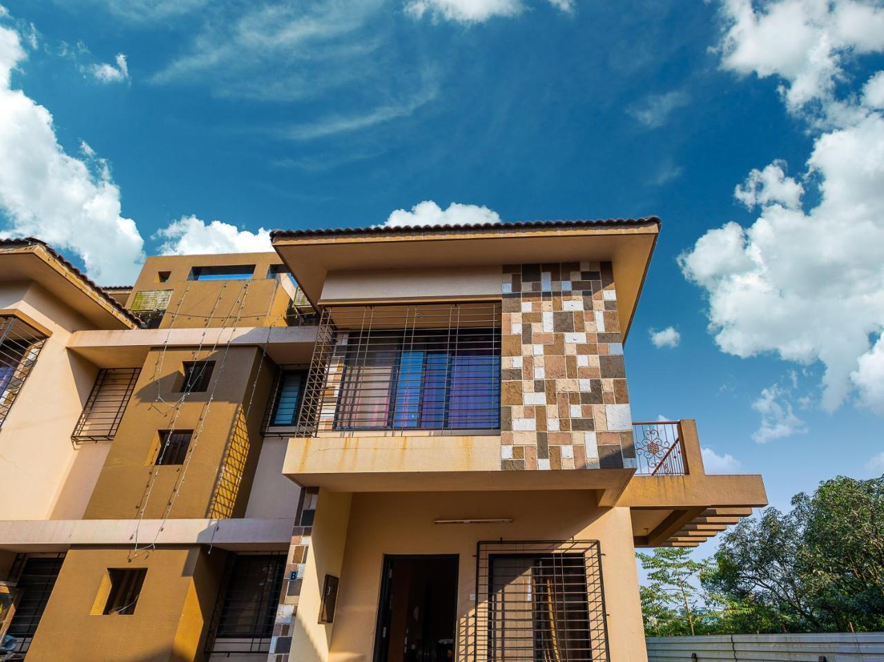 Oyo 18723 Elegant Tungrali Apartment
