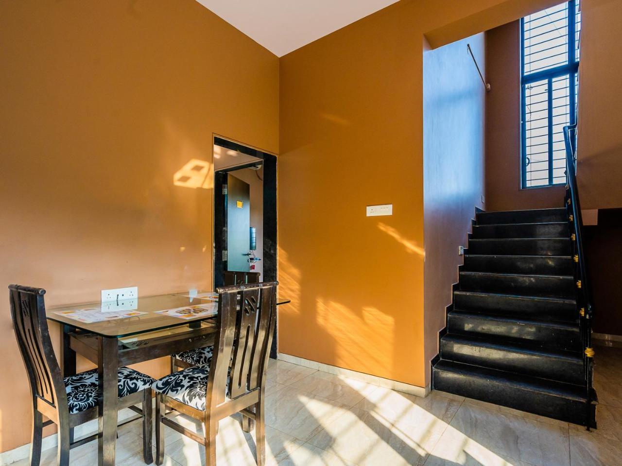 Oyo 18723 Elegant Tungrali Apartment Lonavala