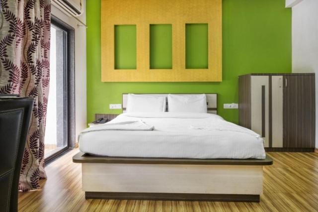 Homes Hotel