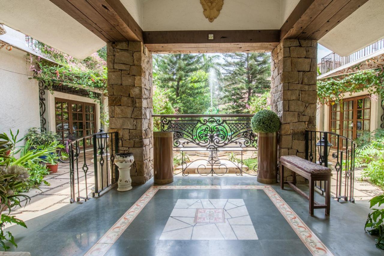 Bella Vista: Zen Retreat With Quirky Charm And Pool Villa *