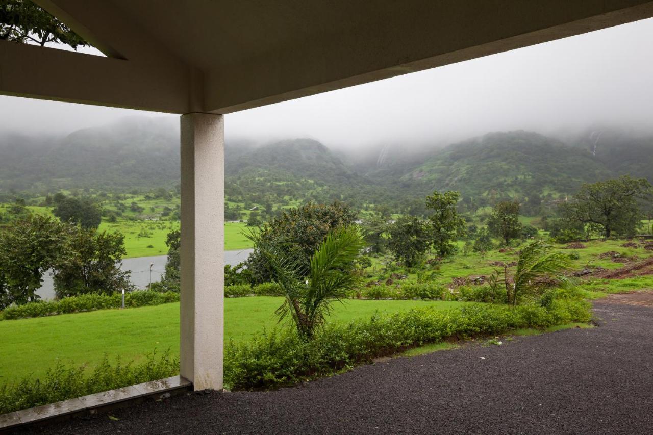 Stayvista's Shivom 12 - A Serene Escape With Views Of The Valley And * Lonavala