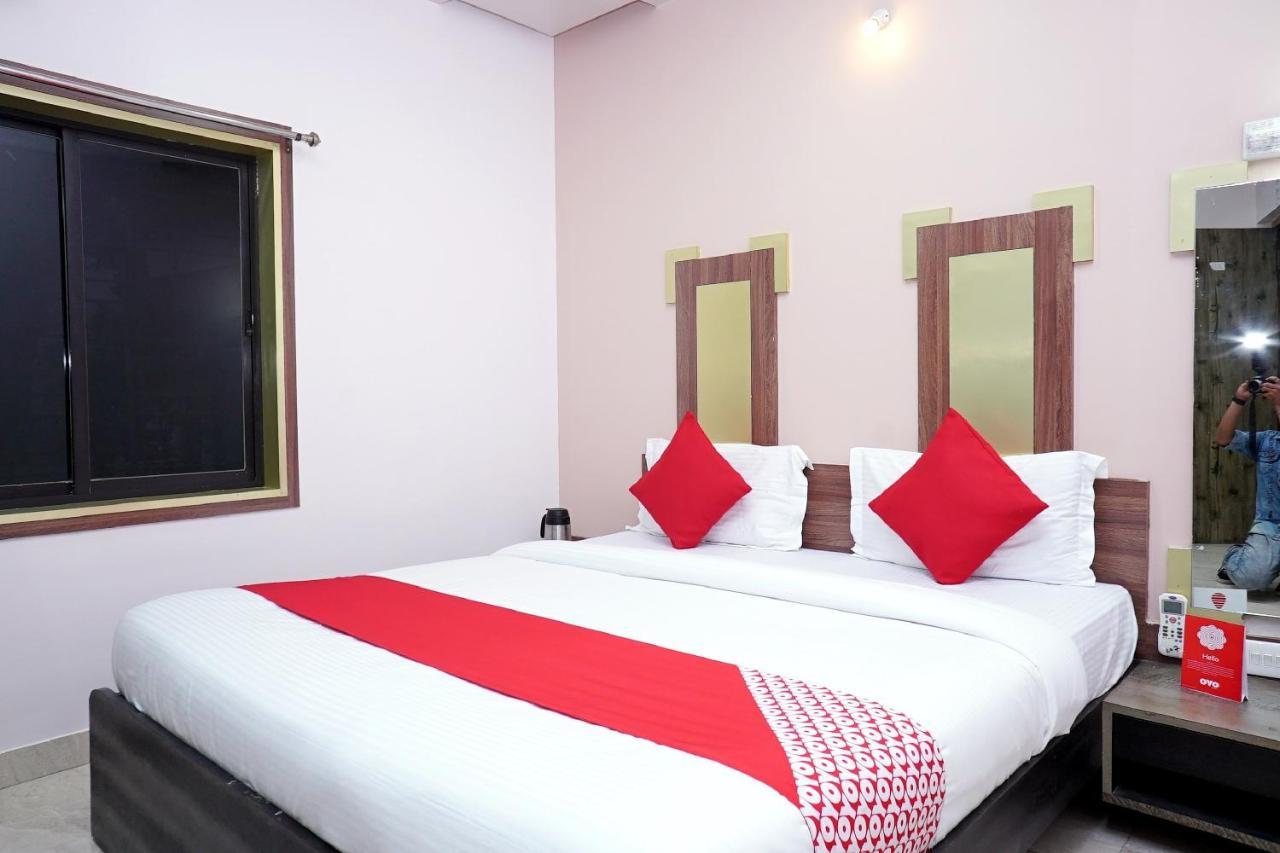 Oyo Flagship 23096 Laxmi Residency Hotel Lonavala