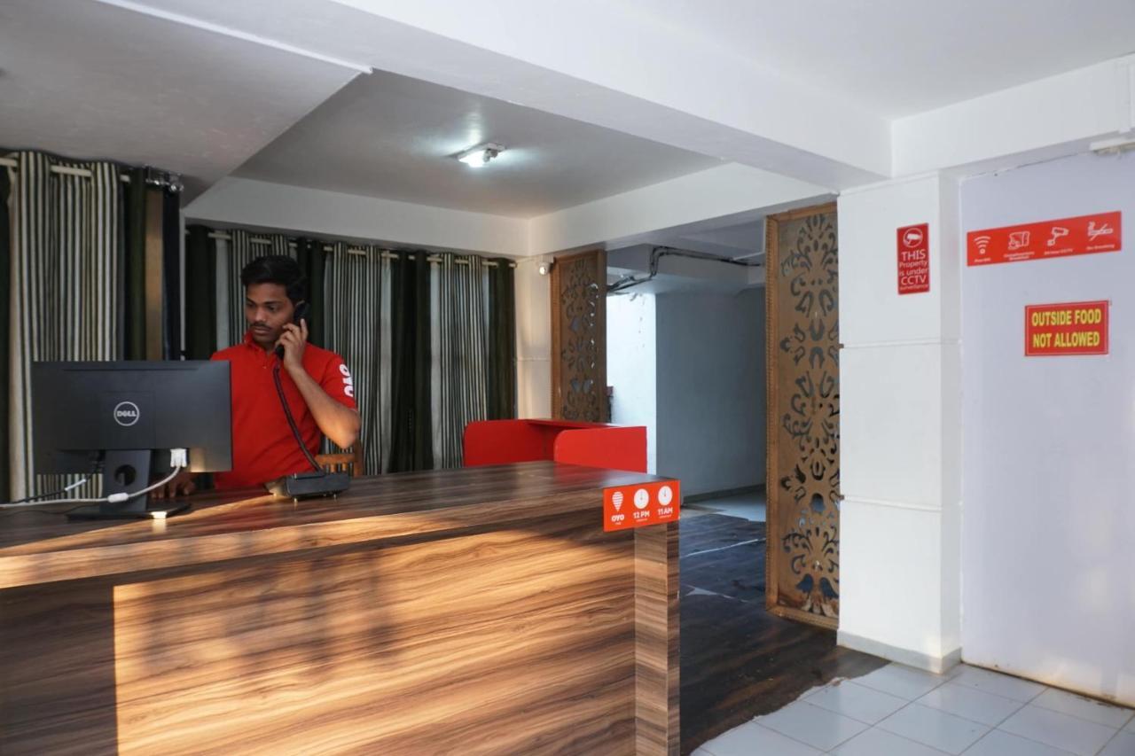 Hotel Oyo 24986 Flagship Western
