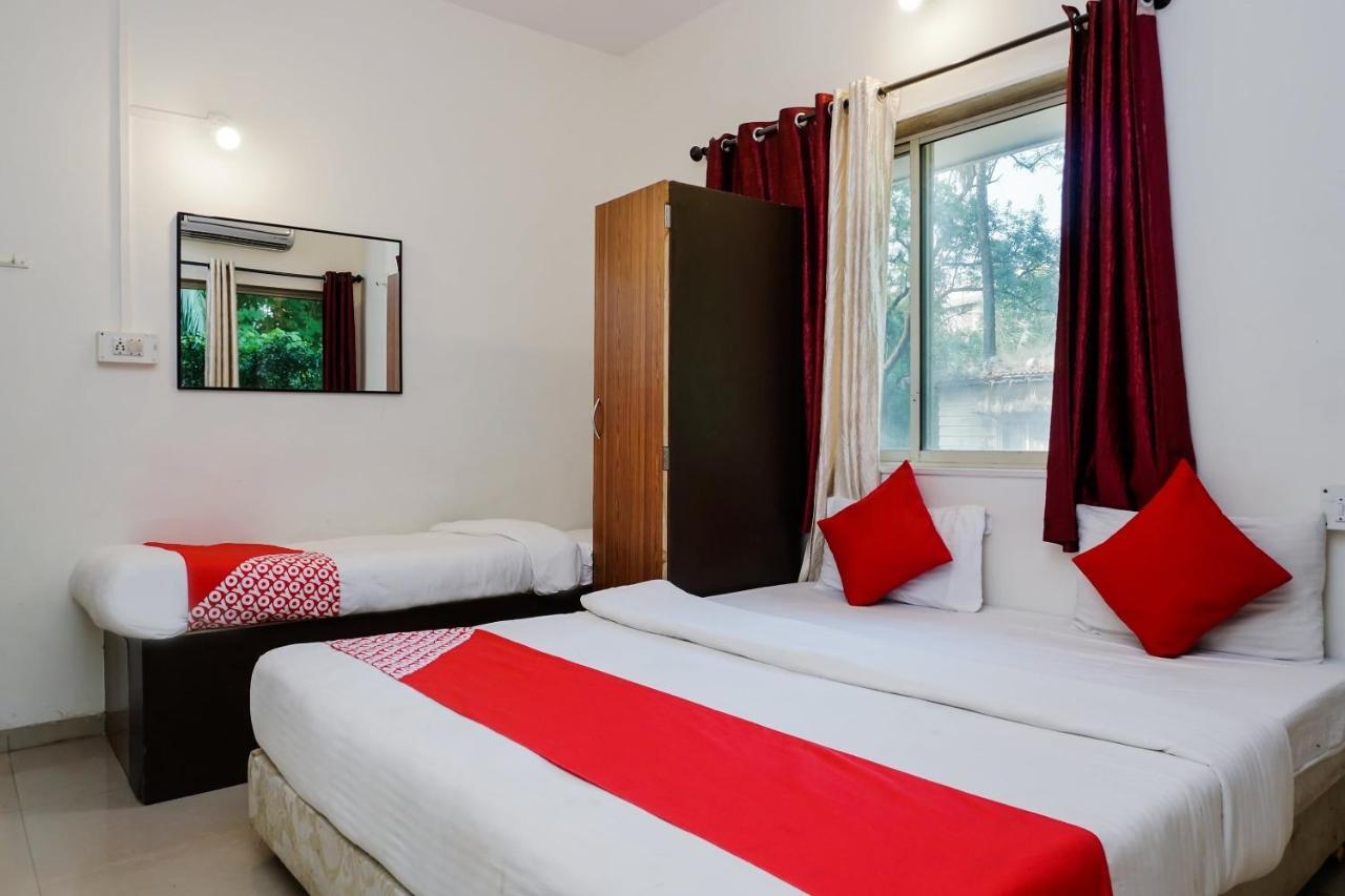 Hotel Dreams